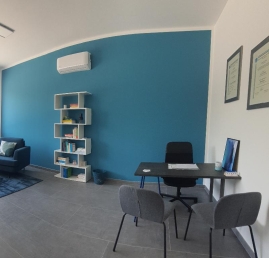 AFFITTASI STANZA USO PROFESSIONALE